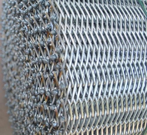 Latest company news about Double bande de conveyeur en spirale de grillage vers Colombie