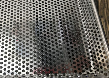 Metal le plateau perforé 304 de maille de déshydrateur de plateau de cuisson de four de pouce 18x26