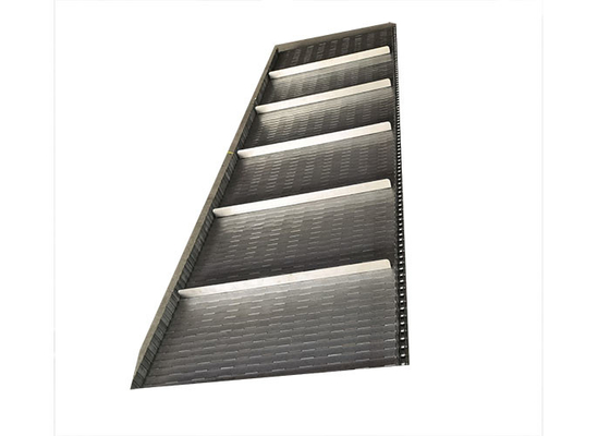 Un bon prix. Ascenseur résistant à la chaleur de Mesh Conveyor Belt For Cooling d'acier inoxydable de carbone en ligne