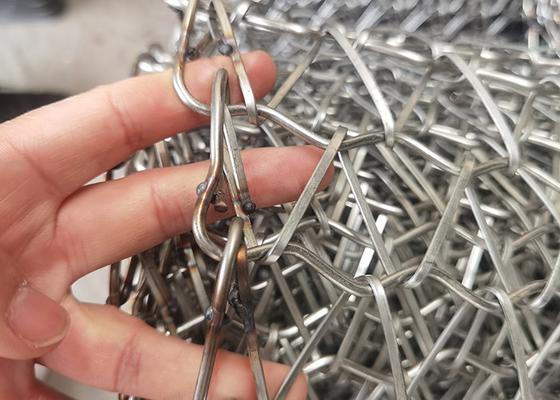 Un bon prix. extrémités en spirale de Mesh Conveyor Belt With Welded de fil d'acier inoxydable de la largeur 304 de 5.4m en ligne