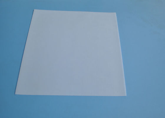 Un bon prix. Tissu de boulonnage blanc ou jaune du polyester 300Mesh avec la résistance acide en ligne