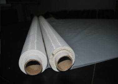 Un bon prix. Maille blanche de polyester de monofilament de couleur pour l'impression d'écran, facile à nettoyer en ligne