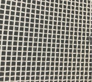 Un bon prix. Ceinture de maille d'armure toile de polyester du blanc 3X3mm, traitement de fonte de bord en ligne