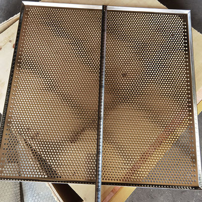 Un bon prix. Taille personnalisée 304 en acier inoxydable Maillage métallique perforé plaques plates pour cuisson au four en ligne