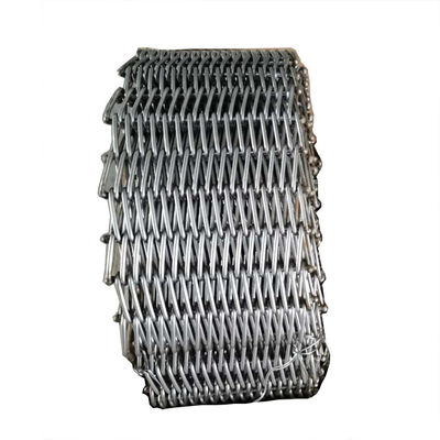 Un bon prix.  Tapis roulant en fil d'acier inoxydable (maillé) pour recuit brillant de tubes en acier inoxydable en ligne