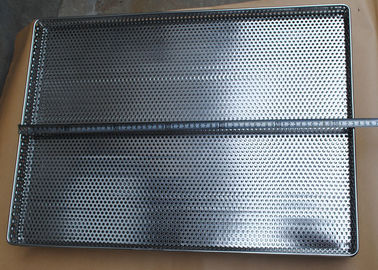 Un bon prix. 18*25inch, plein plateau carré perforé de cuisson de l'acier inoxydable 18*26inch pour la nourriture en ligne