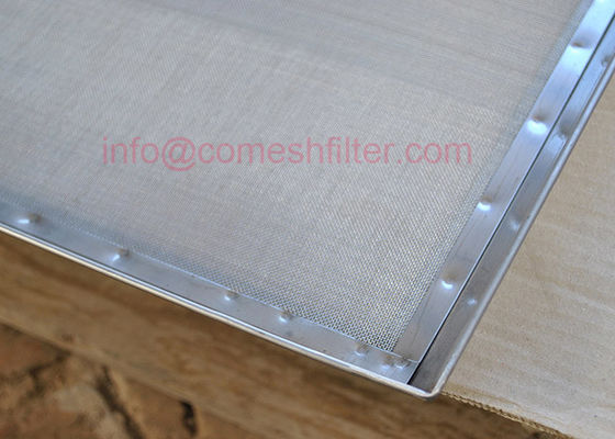 Un bon prix. Plateau durable de grillage d'acier inoxydable avec pouce du trou de drain de l'eau 18x26 en ligne