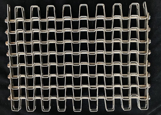Un bon prix. Fil plat Mesh Conveyor Belt For Food de nid d'abeilles traitant le tunnel Oven Drying Baking en ligne