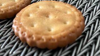 Convoyeur de boulangerie à haute température résistant à la chaleur en métal en acier inoxydable 304, treillis métallique à chevrons Bisc