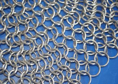 Un bon prix. Épurateur de Chainmail d'acier inoxydable de catégorie comestible pour le Cookware de fonte, forme ronde en ligne