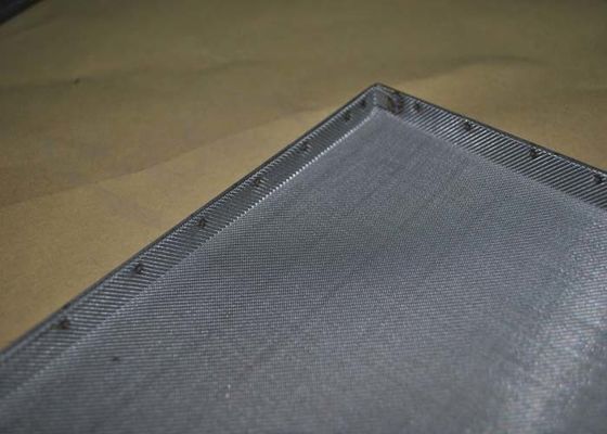 chemin de câbles de grillage d'acier inoxydable de 1-1.5mm pour faire résistant cuire au four à hautes températures