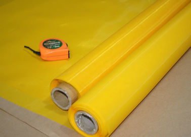 Un bon prix. Le NSF examinent la maille jaune de tissu de boulonnage de polyester de 65 pouces avec le type de tissage simple en ligne