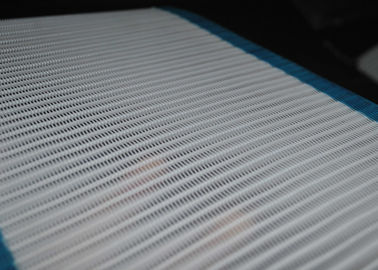 Un bon prix. Petit fil de spirale de ceinture de maille de polyester de la boucle 3252 pour la production de papier en ligne
