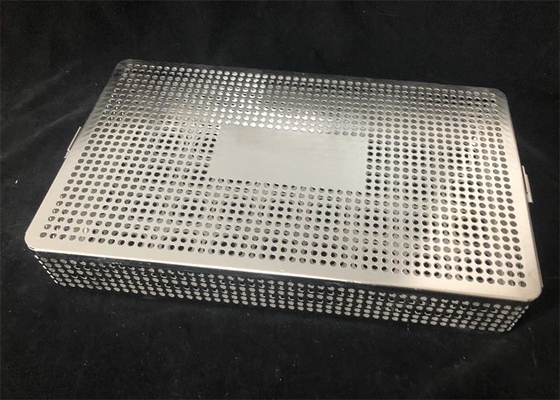 Un bon prix. Plateau de stérilisation chirurgicale en autoclave de 5 mm en acier inoxydable 316l en ligne