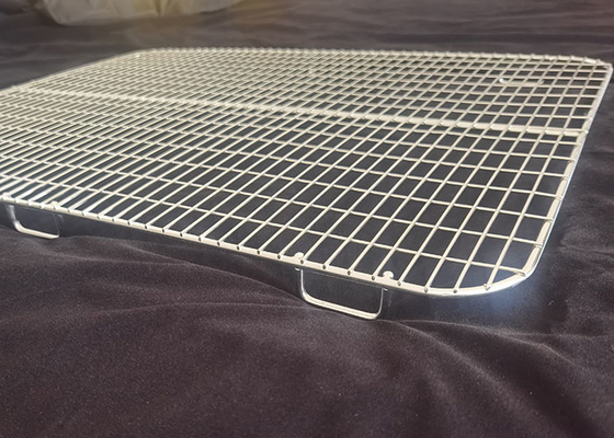 Un bon prix. Maillage de plateau de four à haute température de 3 mm pour les industries de la boulangerie en ligne