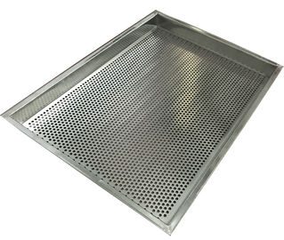 Un bon prix. Métal Perforatted de four de plateau de maille de l'acier inoxydable 316 faisant l'épaisseur cuire au four de 2.0mm en ligne