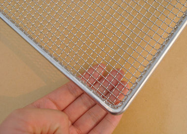 Un bon prix. Casier métallique non-toxique d'acier inoxydable avec des sortes dans la cuisine en ligne