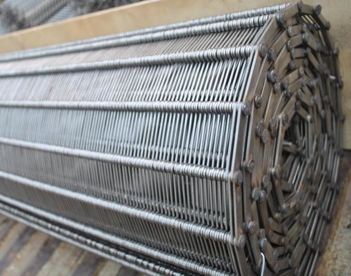 Ceinture en spirale tendue d'anneau de fil de lien d'oeil de solides solubles avec la chaîne, pignon conduit