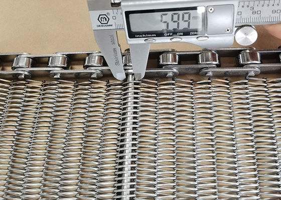 Grade alimentaire 304 en acier inoxydable filet de fil en spirale chaîne conduite à la bande transporteuse métallique