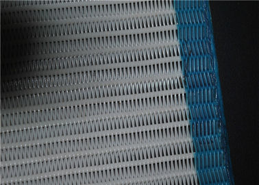 Un bon prix. Grande maille de spirale de polyester de la boucle 4070 pour la boue asséchant la largeur maximum de 8m en ligne