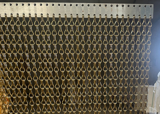 Un bon prix. Rideau en maille en aluminium à double crochet en chaîne en métal pour restaurant en ligne