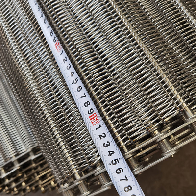 Ceinture de convoyeur à chaîne en acier inoxydable professionnel 304 à vis spirale pour les industries de séchage de congélateurs alimentaires