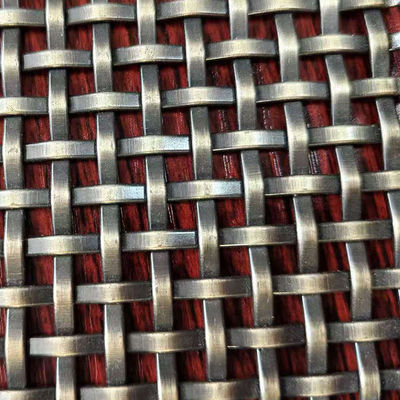 Un bon prix. Métal en laiton en acier inoxydable Ascenseur décoratif architectural Tissu de filet de fil de fer Rideau pour portes d'armoires en ligne