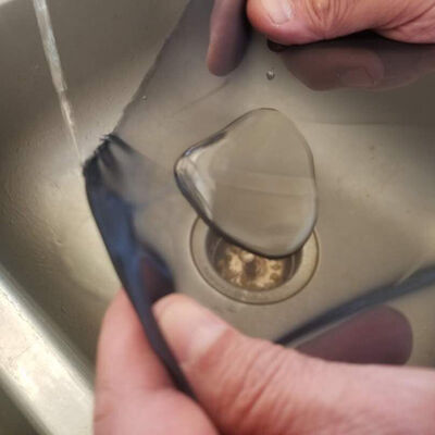 Un bon prix. Tissu filtrant en maille polyester micron, traitement hydrophobe, noir en ligne