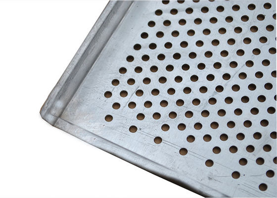 Plateau en aluminium plat et perforé de cuisson avec la taille augmentée de plateau des bords 20mm
