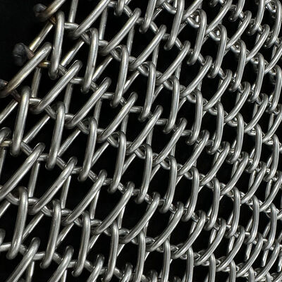 Un bon prix. Ceinture de grillage d'armure de chaîne de convoyeur en métal de l'acier inoxydable 304 de catégorie comestible pour le refroidissement de tunnel de four de recuit de boulangerie de four de biscuit en ligne