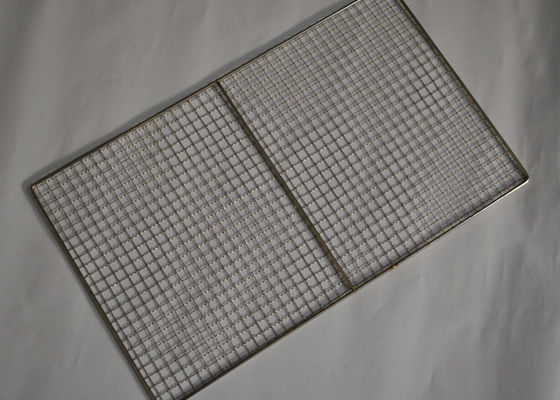 L'acier inoxydable 304 a serti par replis des panneaux/plateaux de grils de barbecue de maille