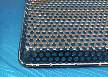 Un bon prix. Plateaux perforés en métal d'acier inoxydable de certification de FDA avec la taille adaptée aux besoins du client en ligne