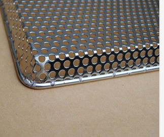 Un bon prix. Plateau perforé en acier inoxydable pour le séchage, la congélation, la cuisson et le déshydratant en ligne