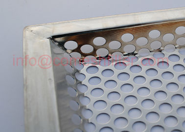 Un bon prix. taille perforée de plateau de moule de four de plateau de grillage de pouce 18x26 grande en ligne