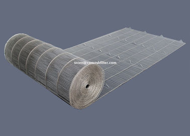 Un bon prix. Bande de conveyeur en acier adaptée aux besoins du client par longue durée de maille avec le diamètre de fil de 1mm en ligne