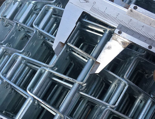 Gi plat Mesh Conveyor Belt de GV de nid d'abeilles résistant