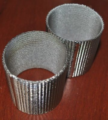 Un bon prix. La résistance à la corrosion de 10 microns a aggloméré le tube filtrant d'acier inoxydable dans les machines en ligne