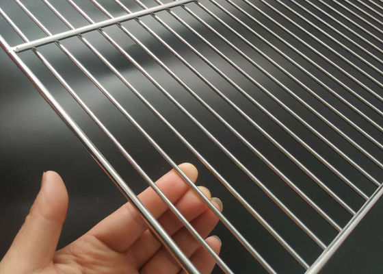 Longueur adaptée aux besoins du client réutilisable de Mesh Baking Tray 60cm de fil de GV de barbecue de taille